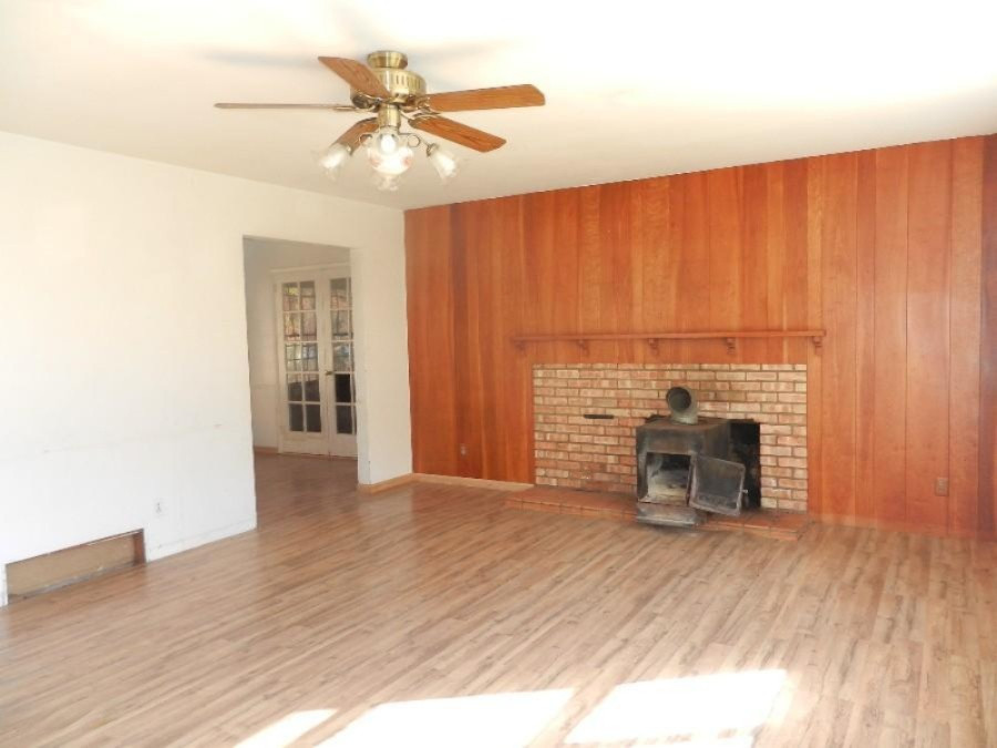 540 Ridge Avenue Spring Lake, MI 49456 - Photo 5 of 45 liv rm 2