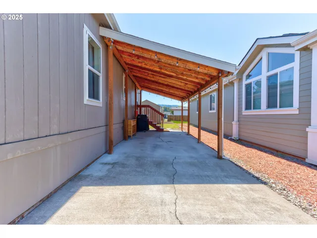 $159,000 | 13900 Southeast Highway 212, Unit 185, Clackamas, OR 97015