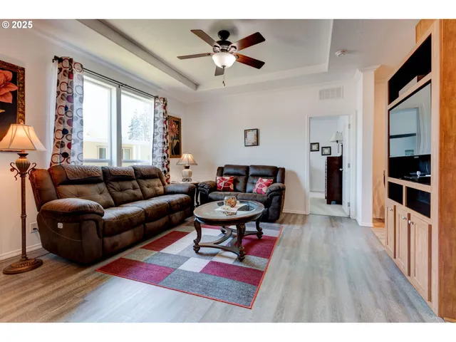 $159,000 | 13900 Southeast Highway 212, Unit 185, Clackamas, OR 97015