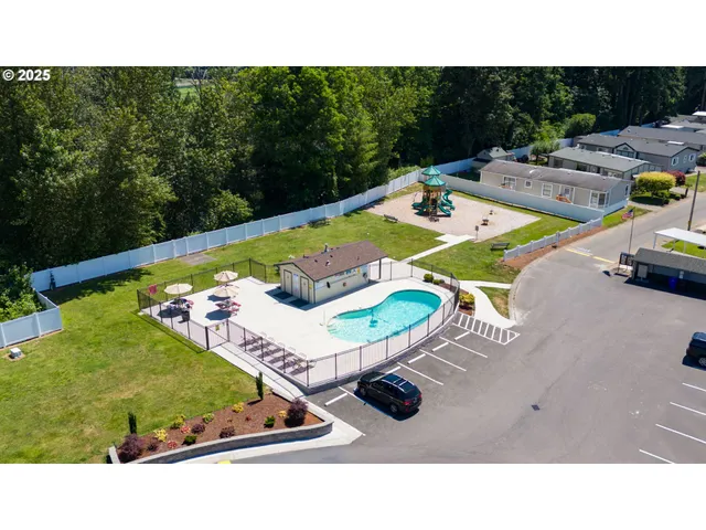 $159,000 | 13900 Southeast Highway 212, Unit 185, Clackamas, OR 97015