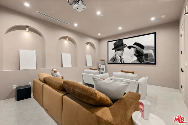 $24,990 | 11748 La Maida Street, Valley Village, CA 91607