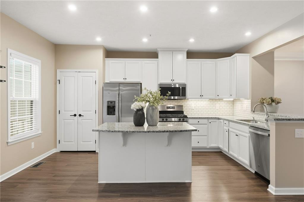 144 Cole Drive McKees Rocks, PA 15136 - Photo 7 of 26