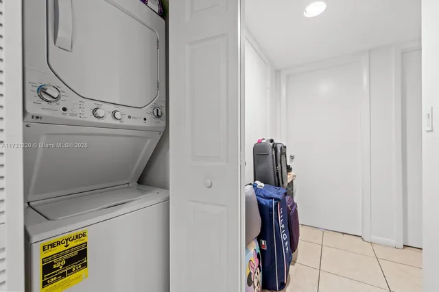 $275,000 | 2020 Northwest 119th Street, Unit 1122, Miami, FL 33167