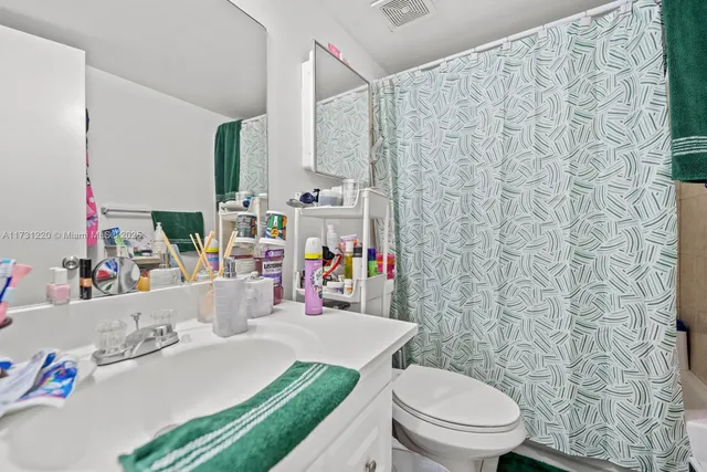 $275,000 | 2020 Northwest 119th Street, Unit 1122, Miami, FL 33167