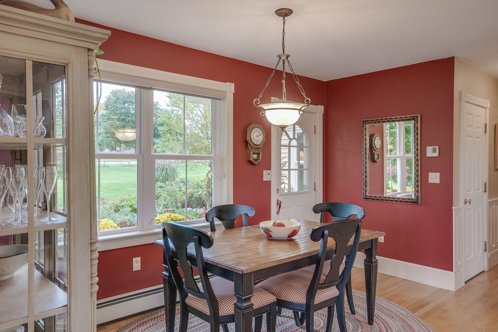 352 North Amherst Road Bedford, NH 03110 - Photo 11 of 40