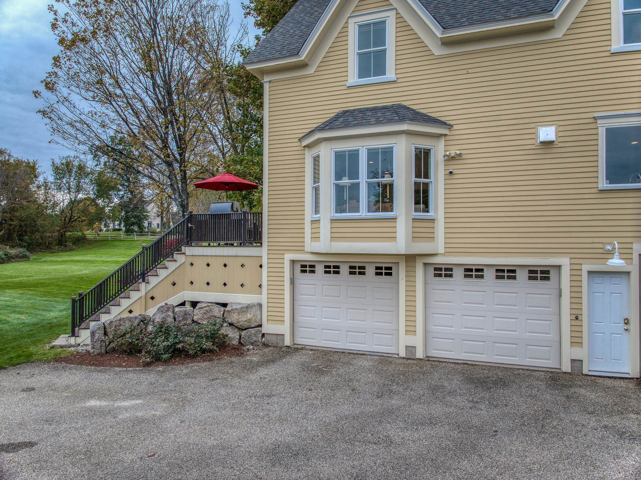 352 North Amherst Road Bedford, NH 03110 - Photo 32 of 40