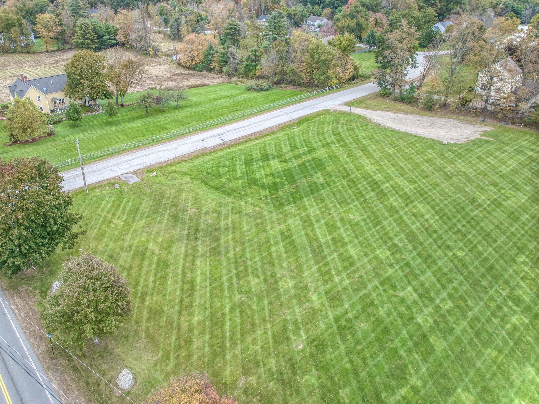 352 North Amherst Road Bedford, NH 03110 - Photo 35 of 40