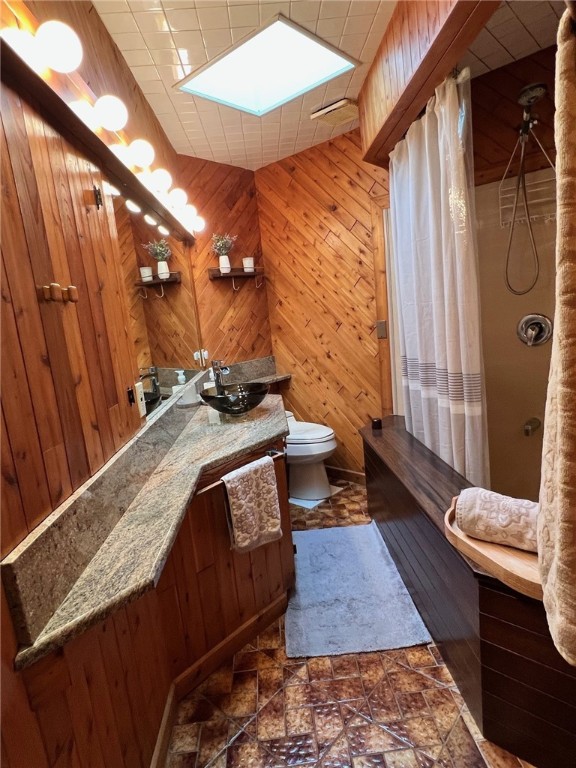 517 Old Mill Lane Webster, NY 14580 - Photo 16 of 23 Primary bathroom