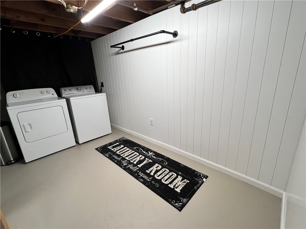 517 Old Mill Lane Webster, NY 14580 - Photo 21 of 23 Laundry room