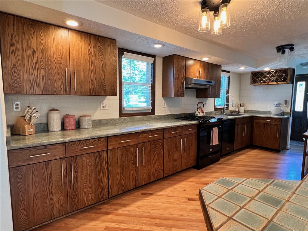 517 Old Mill Lane Webster, NY 14580 - Photo 7 of 23