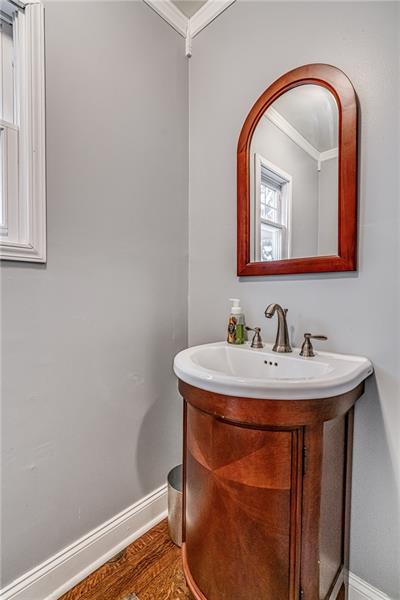 6549 Darlington Road Pittsburgh, PA 15217 - Photo 12 of 22 Gallery Image 12