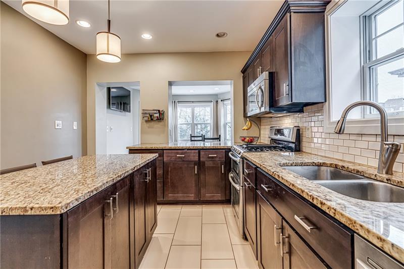 6549 Darlington Road Pittsburgh, PA 15217 - Photo 9 of 22 Gallery Image 9