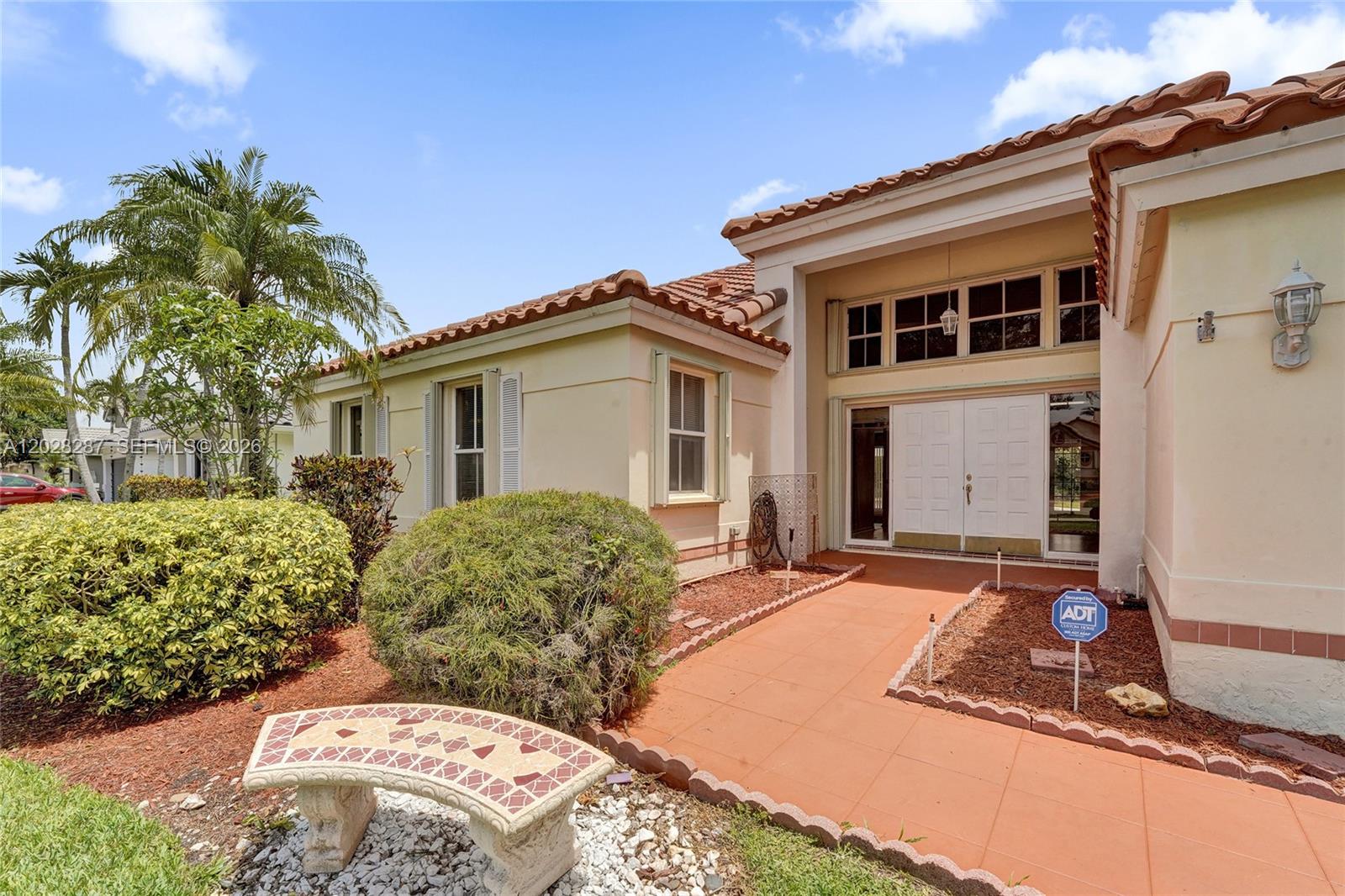 8860 Southern Orchard Road South Davie, FL 33328 - Photo 5 of 39