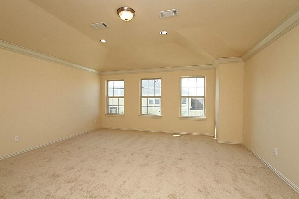 14478 Summerleaf Lane Houston, TX 77077 - Photo 17 of 26 a view of an empty room with a window