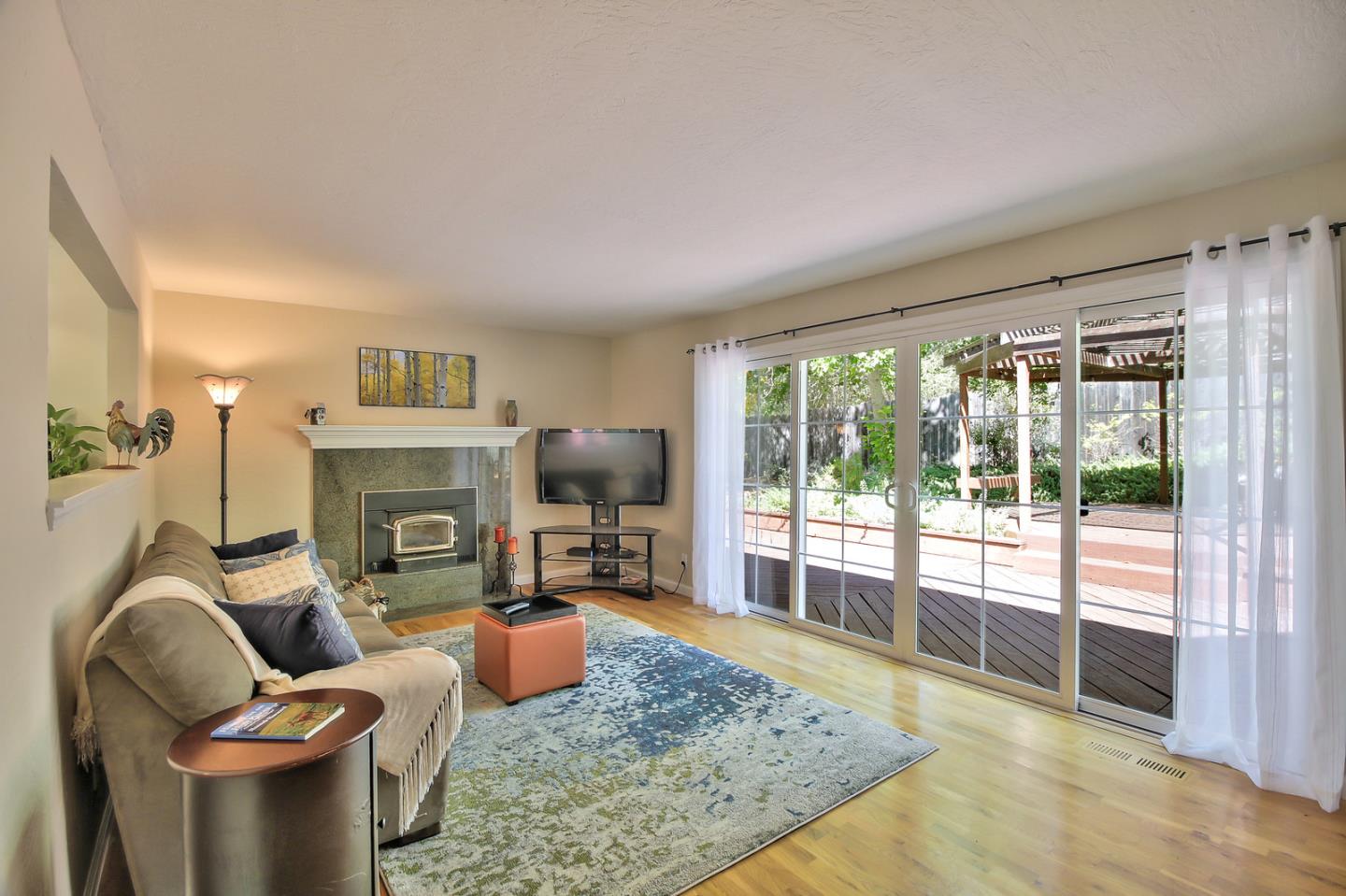8211 Ridgeview Drive Ben Lomond, CA 95005 - Photo 5 of 27 Gallery Image 5