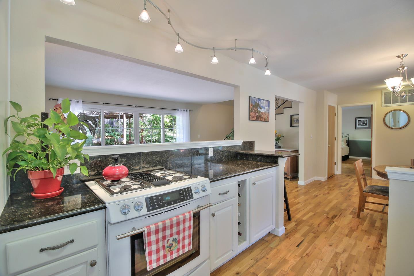 8211 Ridgeview Drive Ben Lomond, CA 95005 - Photo 8 of 27 Gallery Image 8