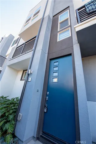 a view of an entryway