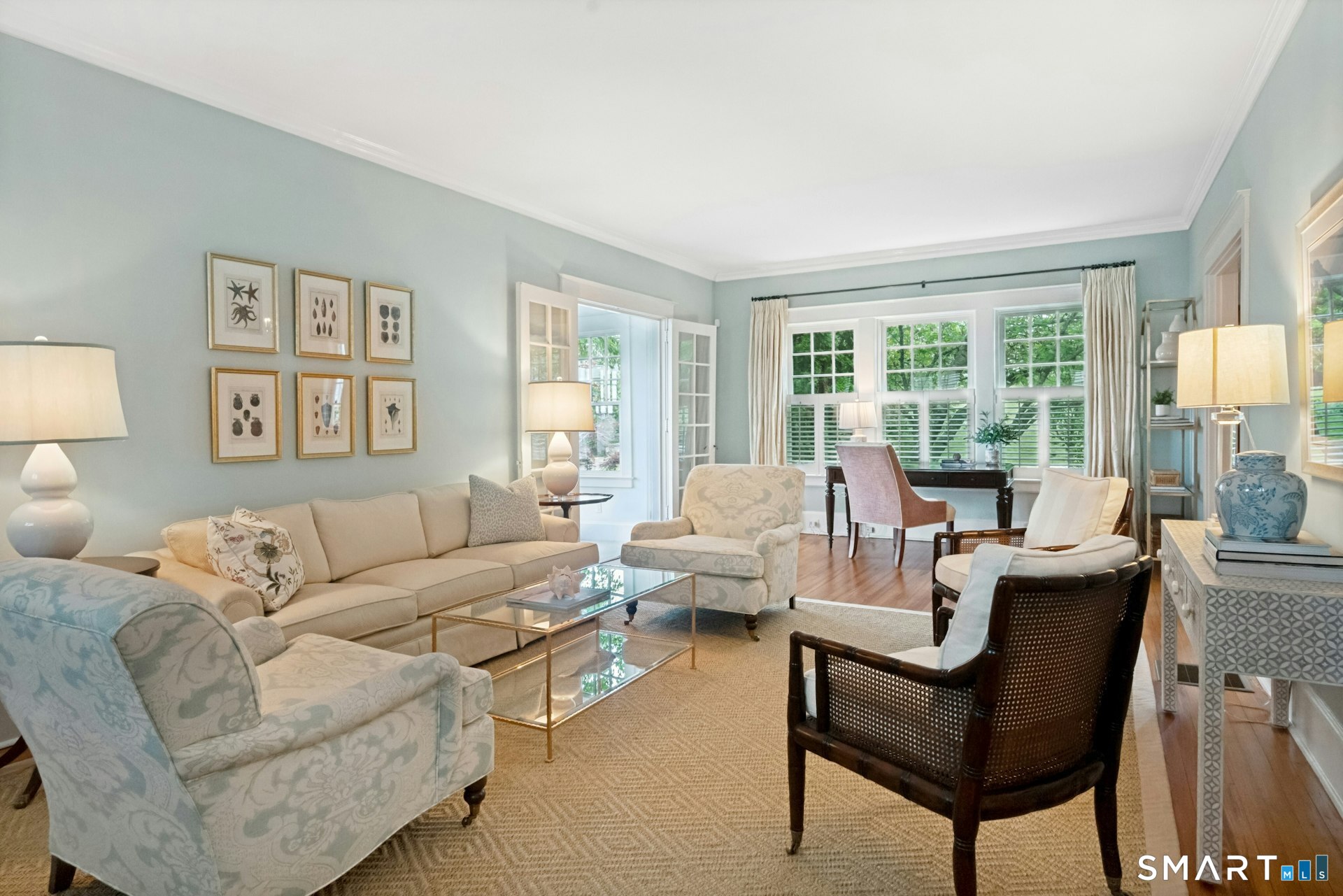 52 Chesterfield Road Stamford, CT 06902 - Photo 7 of 40 Beautiful living room with fireplace