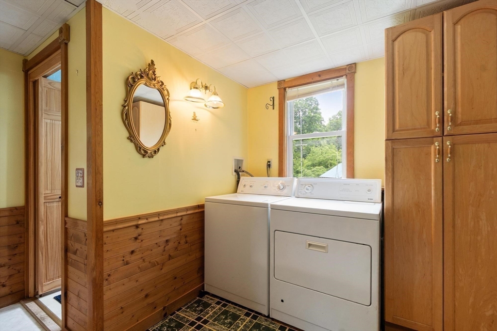 8 Benjamin Road Shirley, MA 01464 - Photo 10 of 28