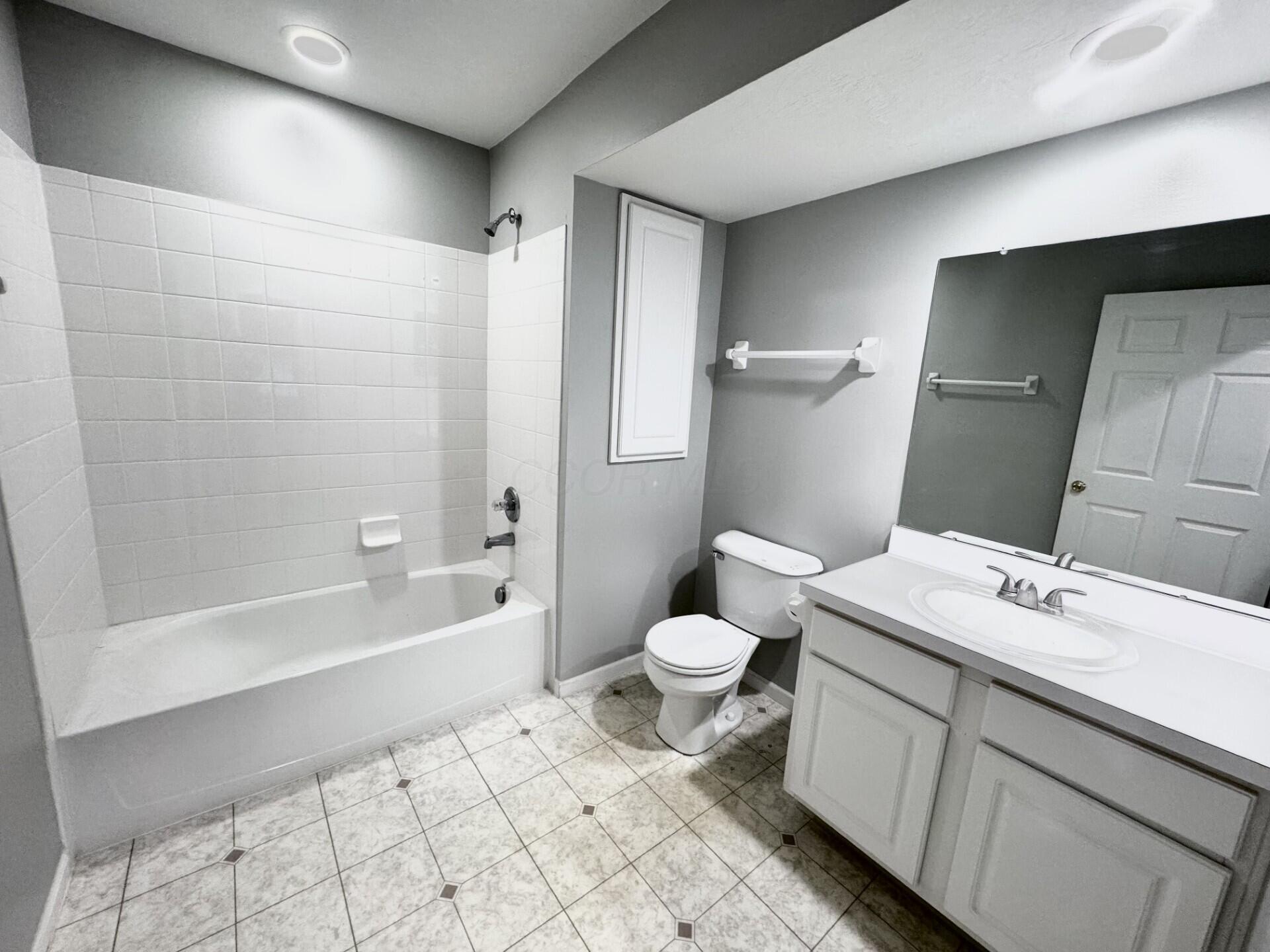 409 Charles Spring Drive Powell, OH 43065 - Photo 14 of 19 2nd BA