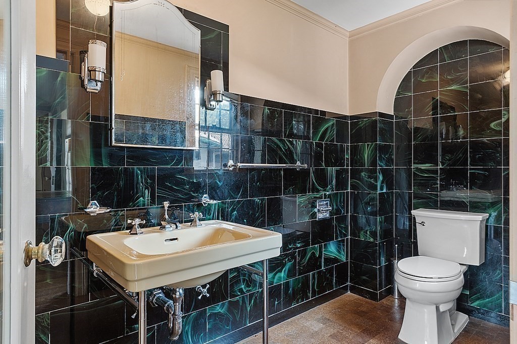 110 Shade Street Lexington, MA 02421 - Photo 26 of 38