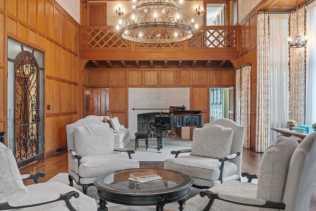 110 Shade Street Lexington, MA 02421 - Photo 8 of 38