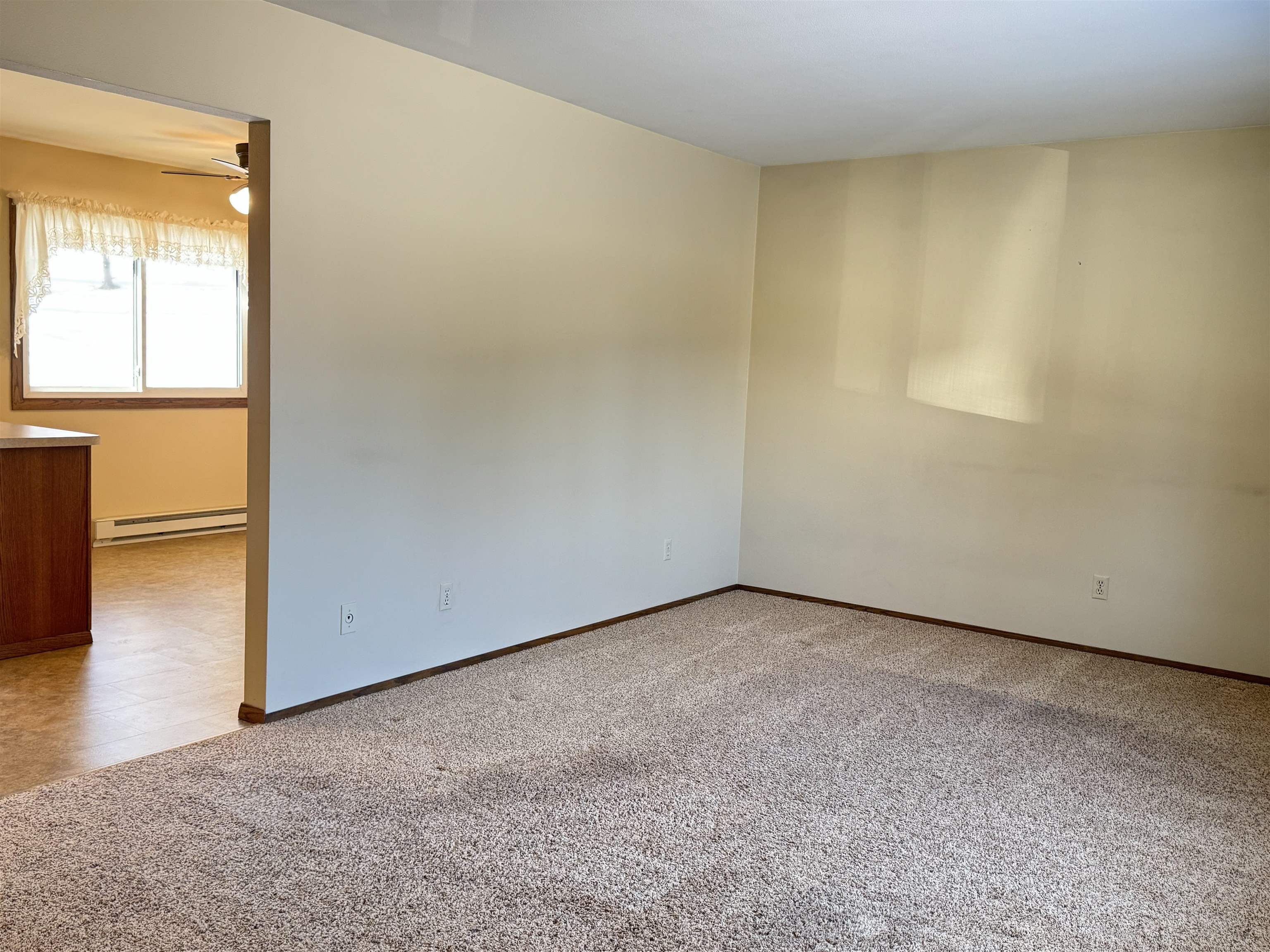 694 Leighton Road Waupaca, WI 54981 - Photo 7 of 18