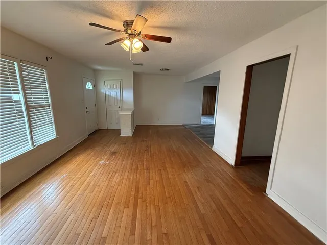 $2,350 | 300 Stewart Avenue, River Ridge, LA 70123