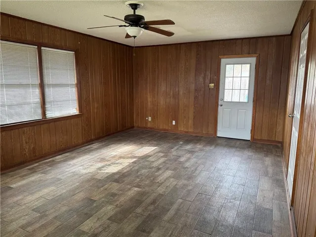 $2,350 | 300 Stewart Avenue, River Ridge, LA 70123