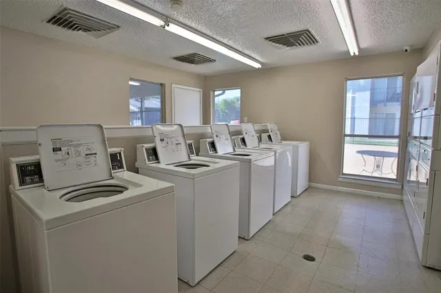 $945 | 1200 West Taylor Street, Sherman, TX 75092