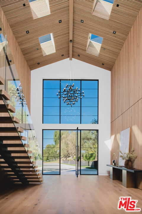 5505 Hoback Glen Road Hidden Hills, CA 91302 - Photo 5 of 43 a view of an entryway