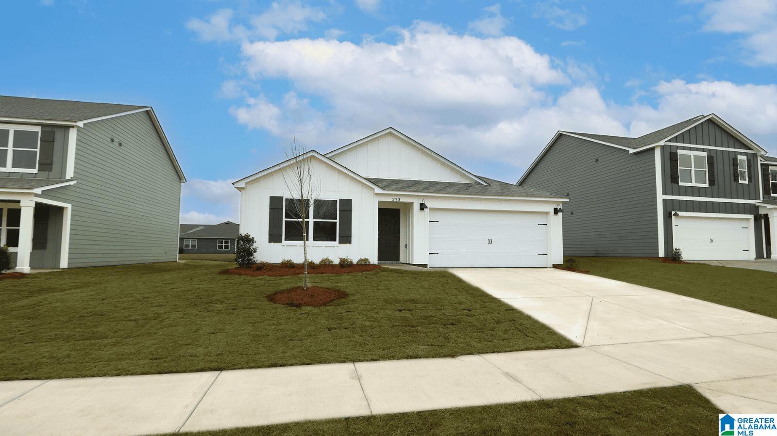 373 Koslin Loop Calera, AL 35040 - Photo 2 of 27 Gallery Image 2