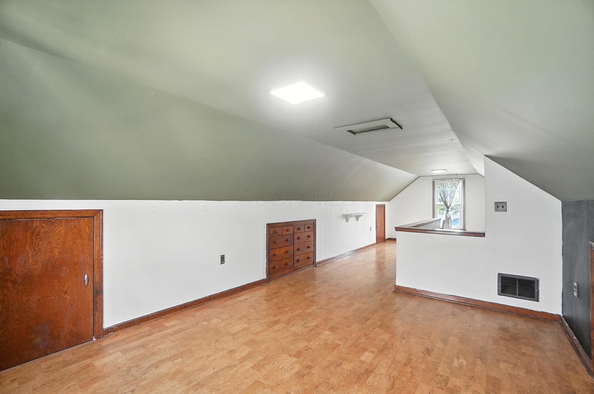 2553 Audubon Road Columbus, OH 43211 - Photo 35 of 53 174