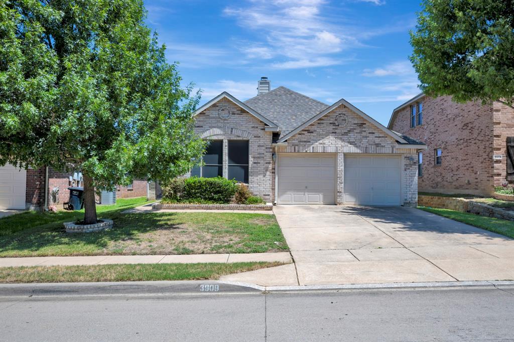 3909 Long Hollow Road Fort Worth, TX 76262 - Photo 1 of 20 Welcome!