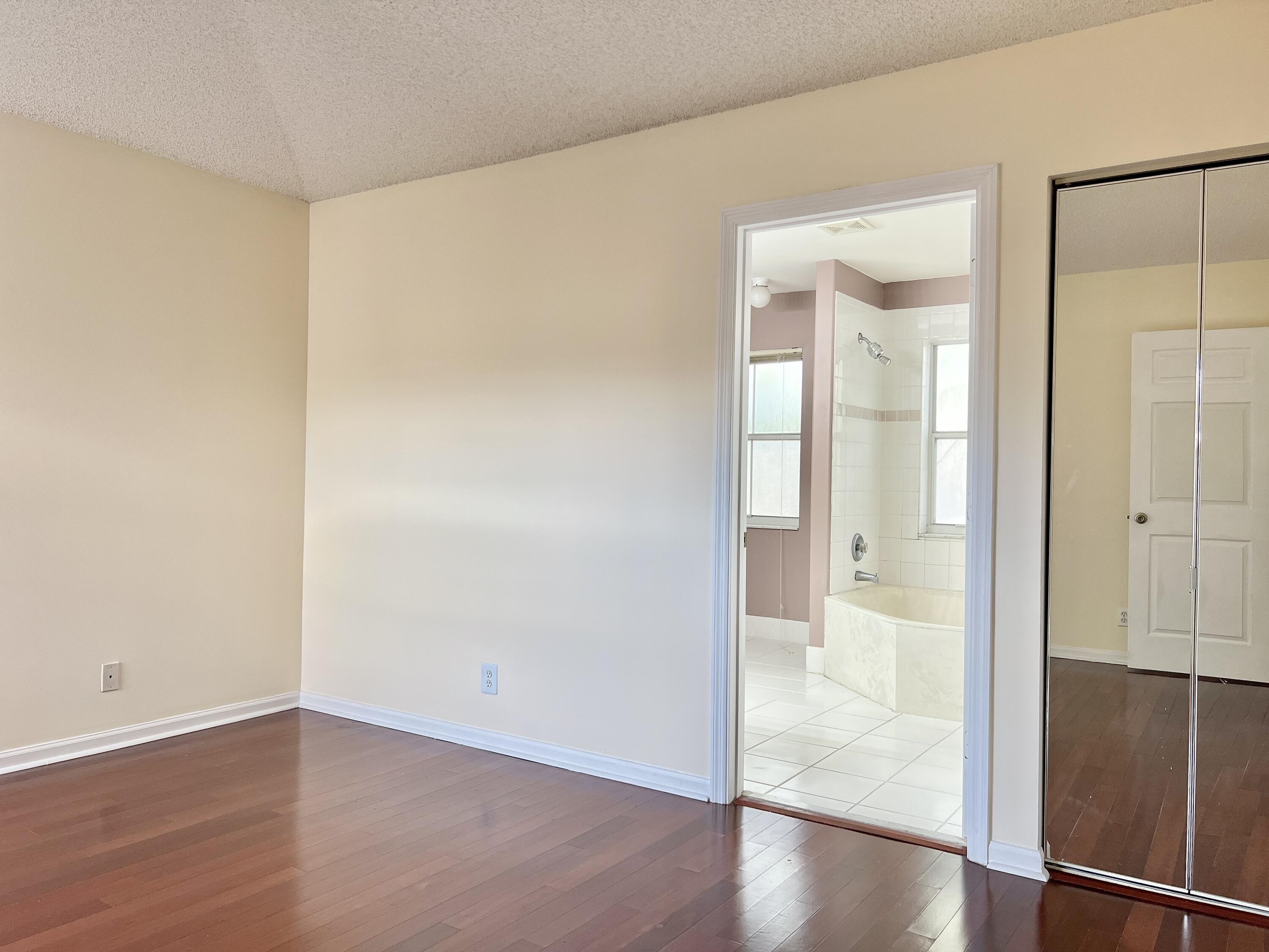 6909 Desert Inn Terrace Lake Worth, FL 33463 - Photo 23 of 36 IMG_2949