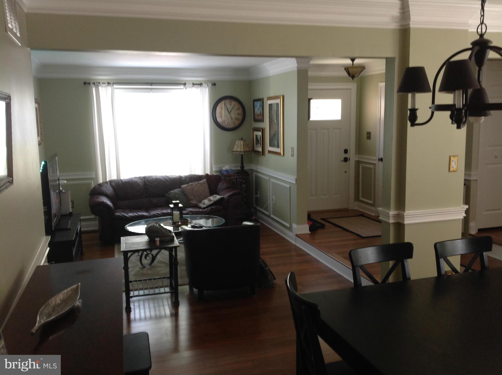 7964 Forest Path Way Springfield, VA 22153 - Photo 5 of 29 Living Room