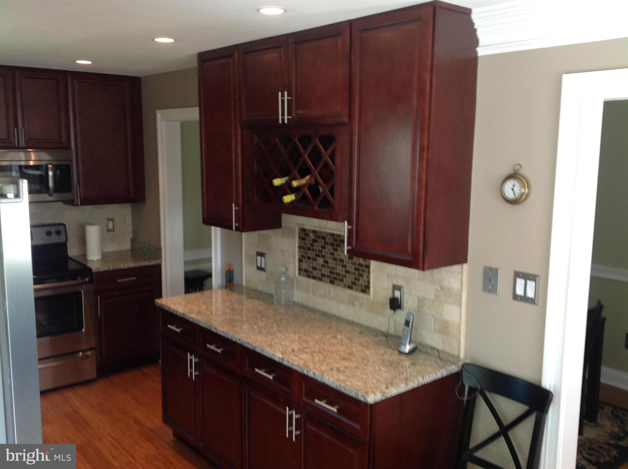 7964 Forest Path Way Springfield, VA 22153 - Photo 7 of 29 Kitchen