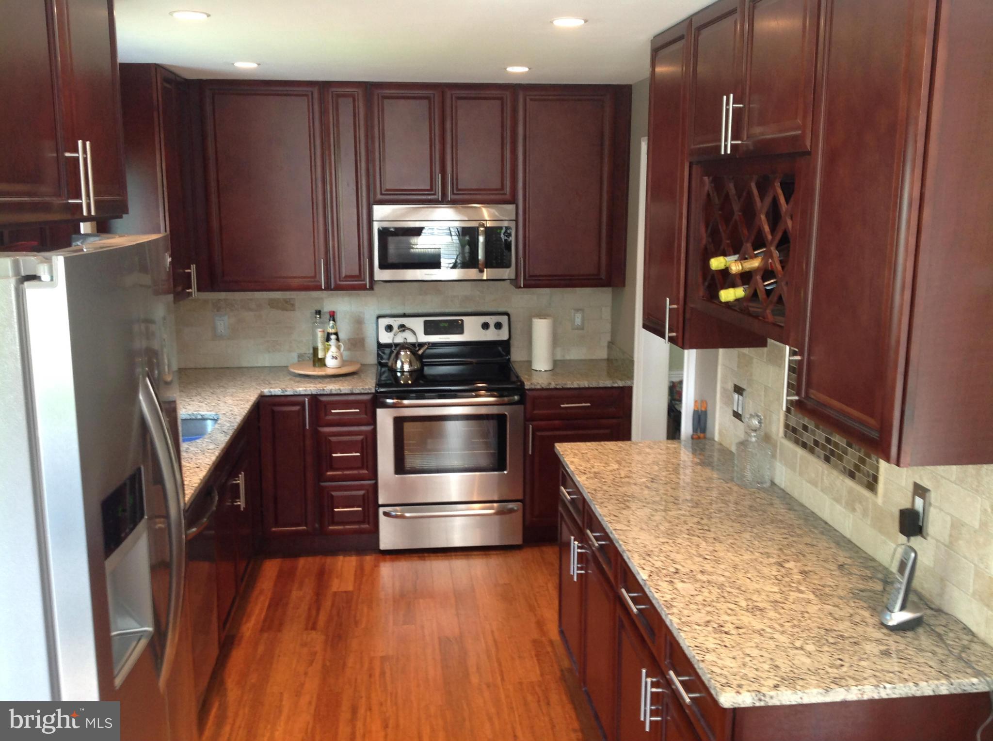 7964 Forest Path Way Springfield, VA 22153 - Photo 8 of 29 Kitchen