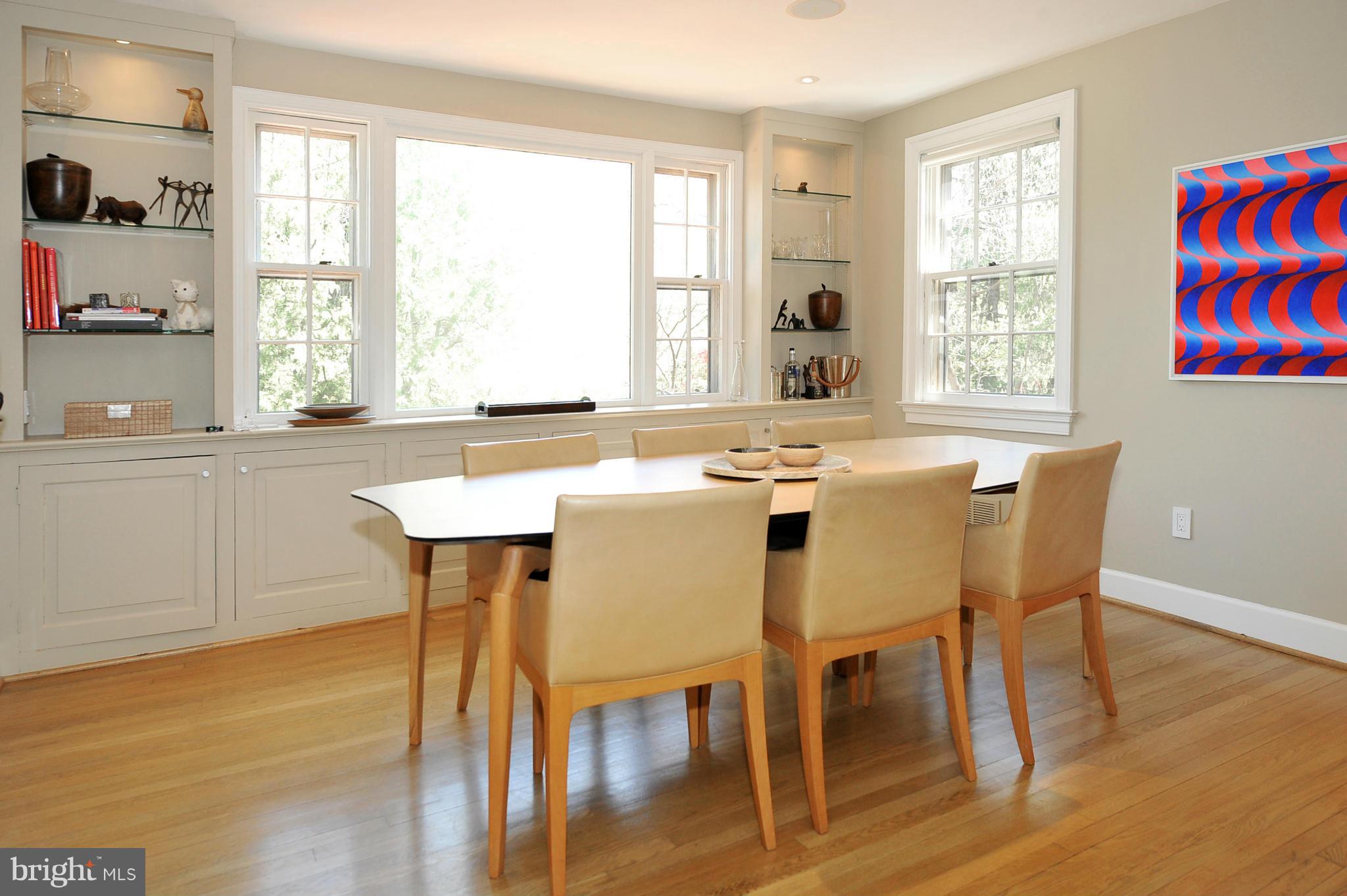 5011 Overlook Road Northwest Washington, DC 20016 - Photo 5 of 11 Dining Room