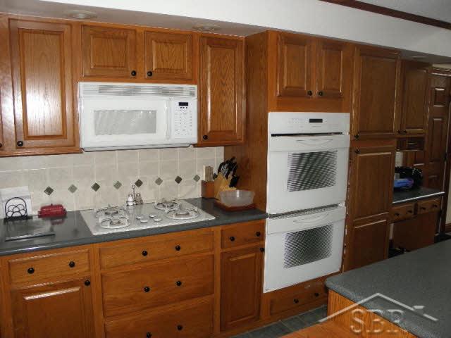 12099 East Rathbun Birch Run, MI 48415 - Photo 23 of 25 20362416-22.JPG