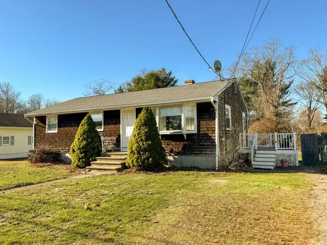 $479,000 | 19 Flint Corn Road, Portsmouth, RI 02871