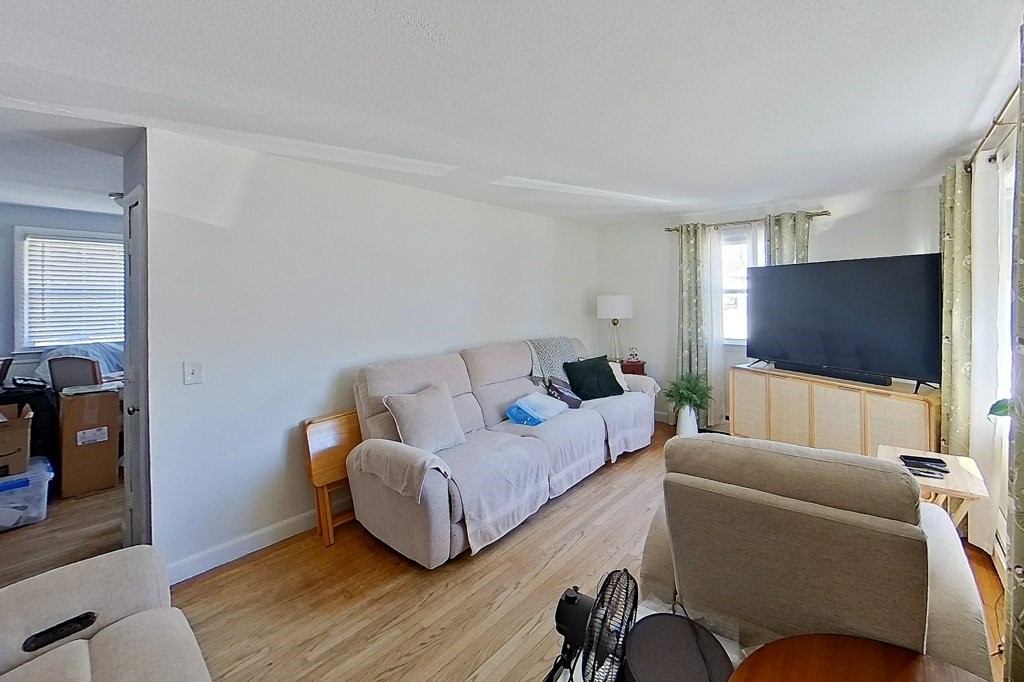 19 Flint Corn Road Portsmouth, RI 02871 - Photo 8 of 21