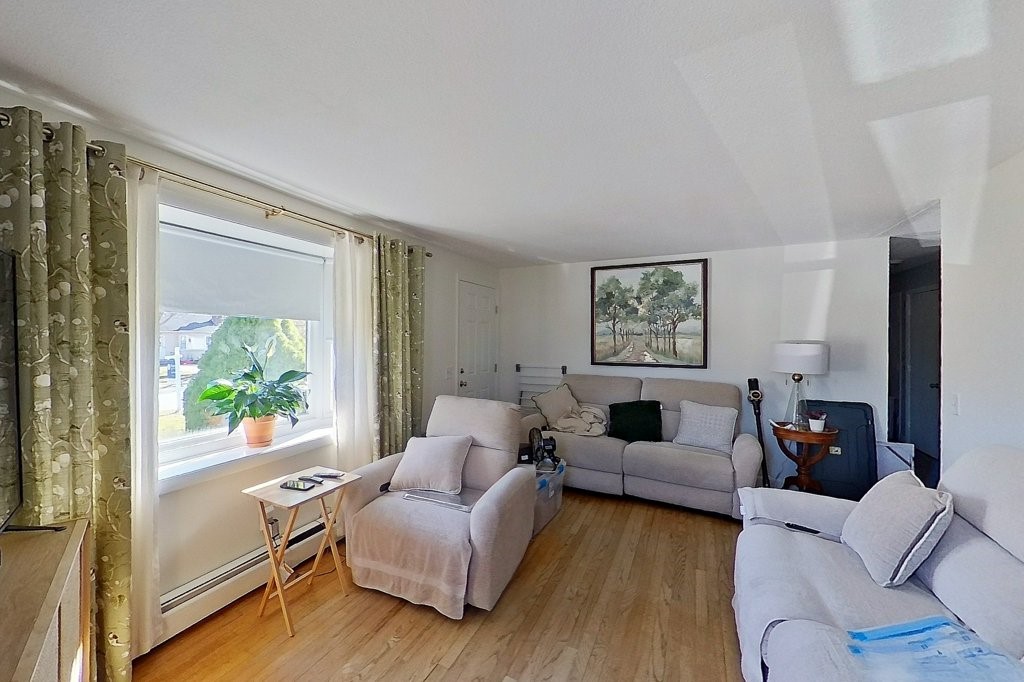 19 Flint Corn Road Portsmouth, RI 02871 - Photo 9 of 21