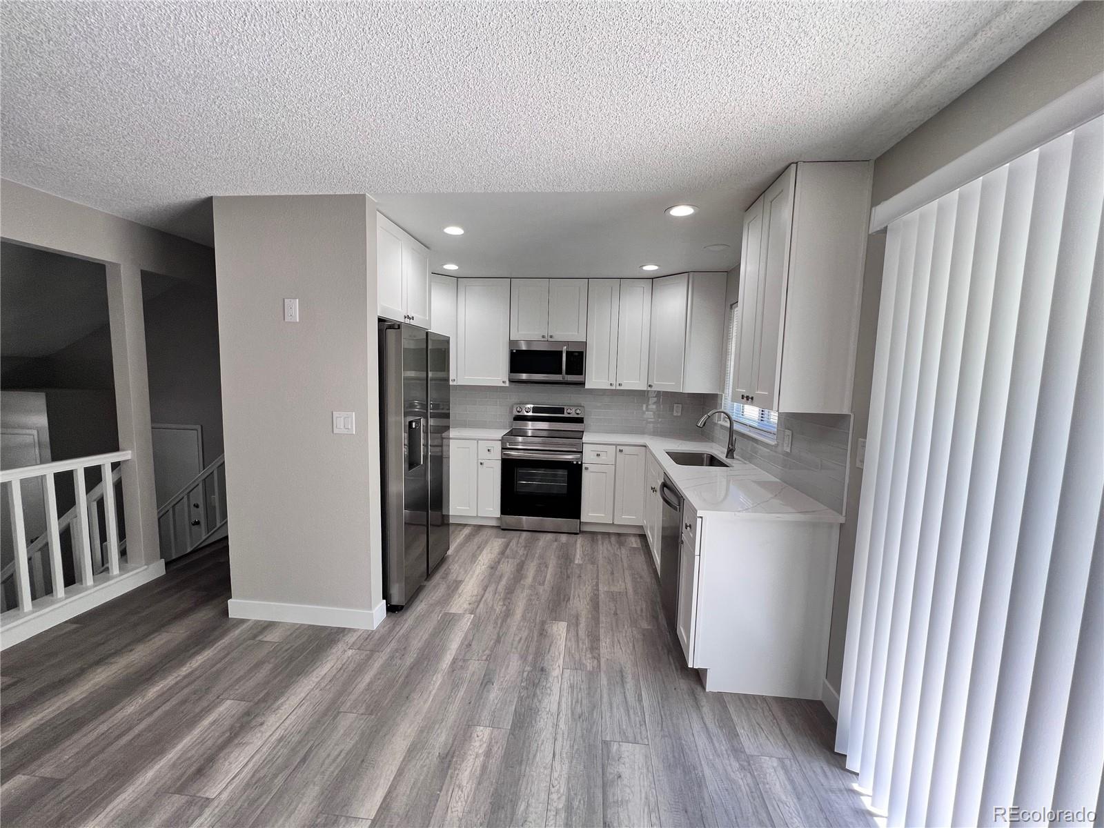 1100 Ridgeglen Way Highlands Ranch, CO 80126 - Photo 4 of 17 Gallery Image 4