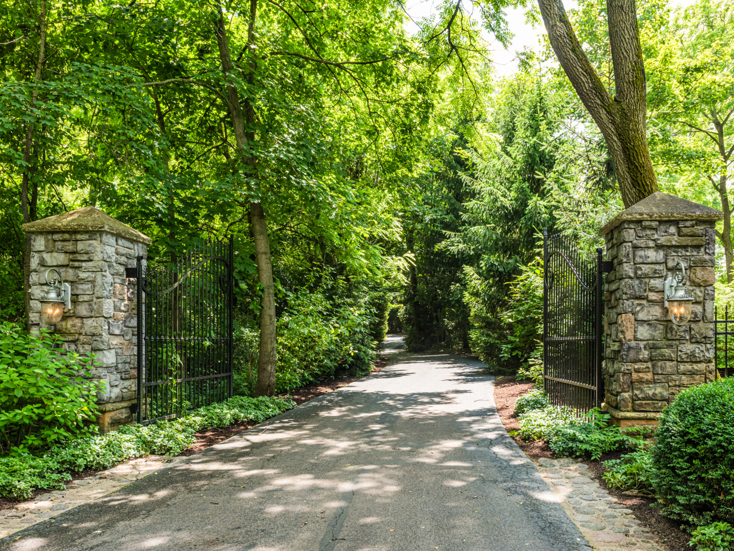 21 Brinker Road Barrington, IL 60010 - Photo 2 of 53