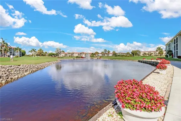 $245,000 | 5 High Point Circle West, Unit 211, Naples, FL 34103