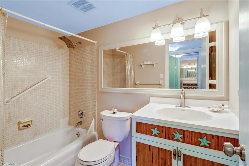 5 High Point Circle West, Unit 211 Naples, FL 34103 - Photo 8 of 44