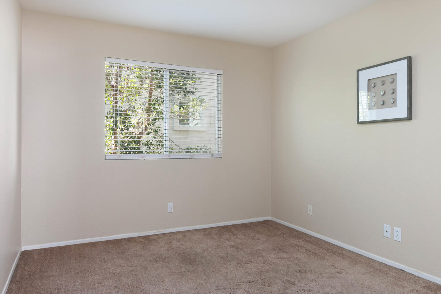 1423 Lorena Drive Oxnard, CA 93030 - Photo 26 of 30 an empty room with a window