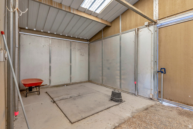 1060 West 2620th Street South Mapleton, UT 84664 - Photo 68 of 87 Storage featuring a skylight