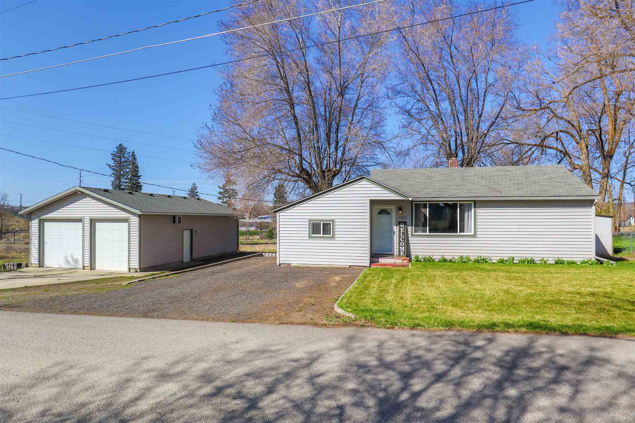 2921 North Woodruff Road Spokane, WA 99206 - Photo 1 of 28